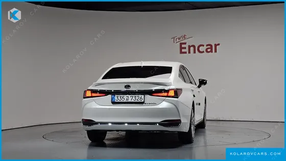 LEXUS ES LUXURY PLUS