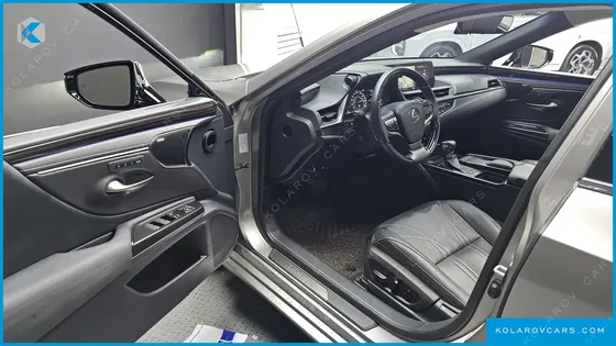LEXUS ES EXECUTIVE