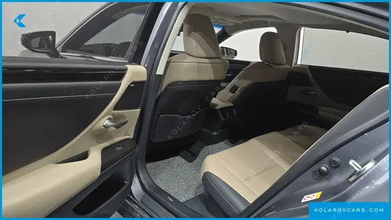 LEXUS ES EXECUTIVE