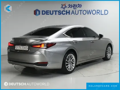 LEXUS ES EXECUTIVE