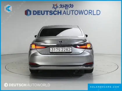 LEXUS ES EXECUTIVE