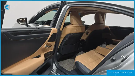 LEXUS ES EXECUTIVE