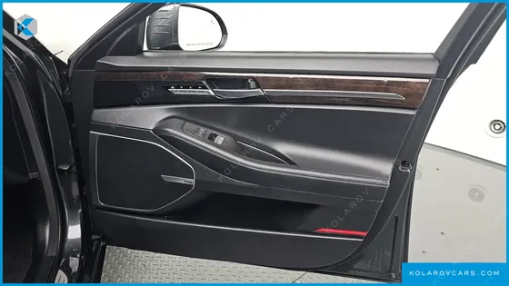 GENESIS EQ900 3.8 GDI AWD
