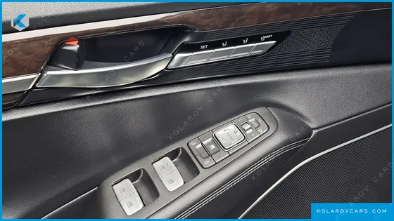 GENESIS EQ900 3.8 GDI AWD