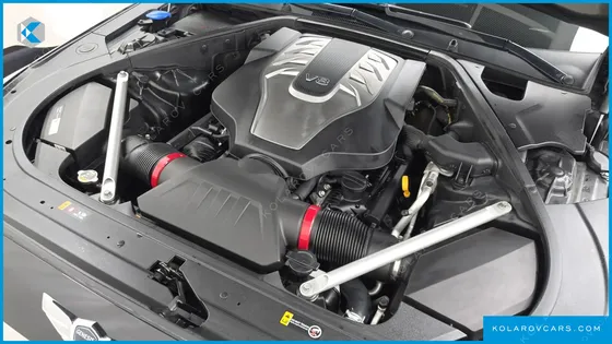 GENESIS EQ900 5.0 GDI AWD LIMOUSINE