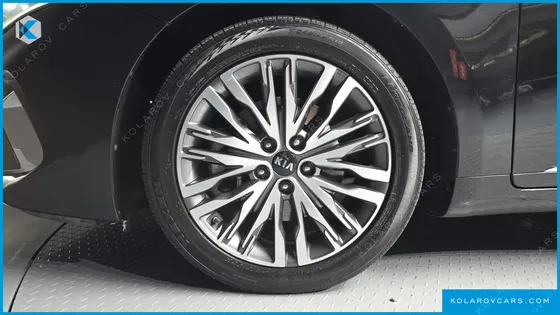 KIA K7 3.0 LPI PRESTIGE(RENTED)