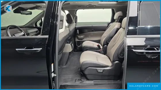 KIA CARNIVAL DIESEL 9-SEATER GRAVITY