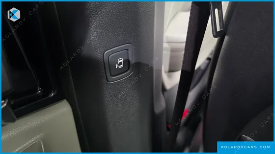 KIA CARNIVAL DIESEL 9-SEATER GRAVITY