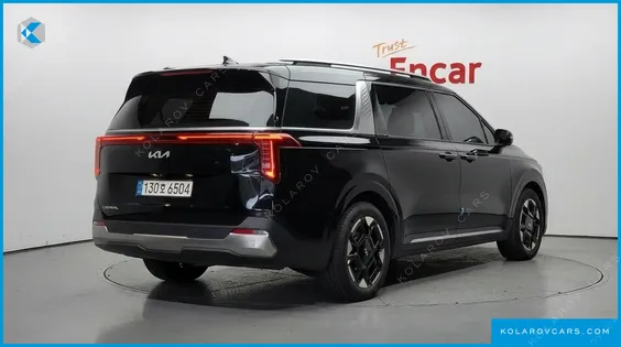 KIA CARNIVAL DIESEL 9-SEATER SIGNATURE