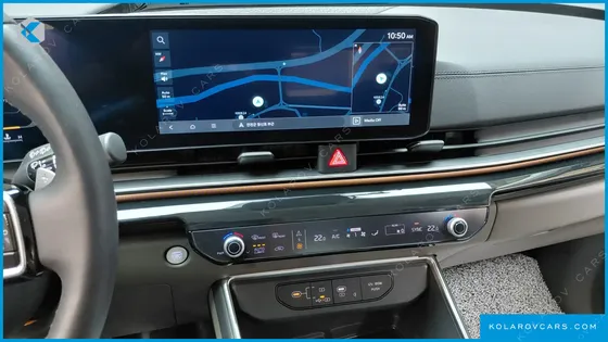 KIA CARNIVAL DIESEL 9-SEATER SIGNATURE