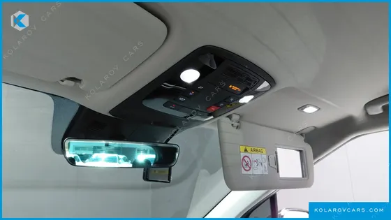 KIA CARNIVAL DIESEL 9-SEATER SIGNATURE