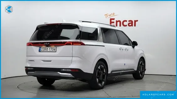 KIA CARNIVAL DIESEL 9-SEATER NOBLESSE