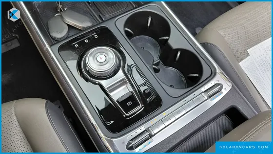 KIA CARNIVAL DIESEL 9-SEATER NOBLESSE