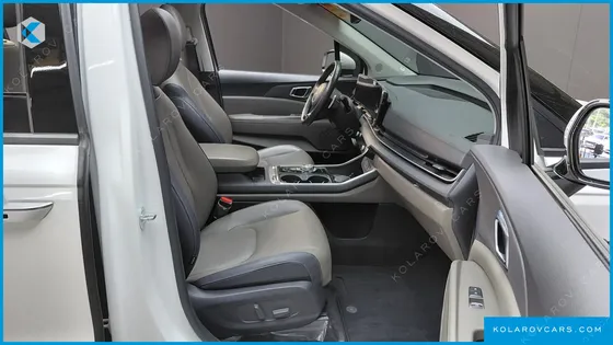 KIA CARNIVAL DIESEL 9-SEATER NOBLESSE