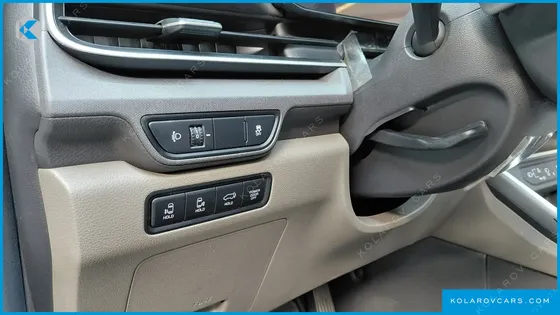KIA CARNIVAL DIESEL 9-SEATER NOBLESSE