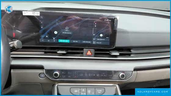 KIA CARNIVAL DIESEL 9-SEATER NOBLESSE