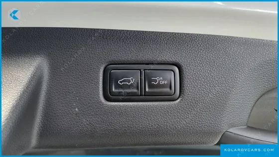 KIA CARNIVAL DIESEL 9-SEATER NOBLESSE