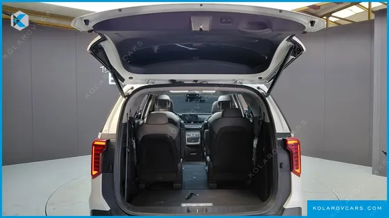 KIA CARNIVAL DIESEL 9-SEATER NOBLESSE