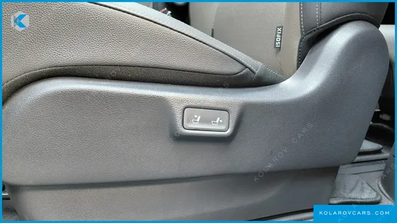 KIA CARNIVAL DIESEL 9-SEATER NOBLESSE