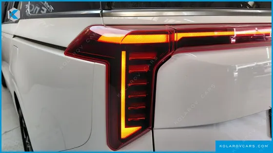 KIA CARNIVAL DIESEL 9-SEATER NOBLESSE