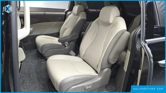 KIA CARNIVAL GASOLINE 9-SEATER GRAVITY