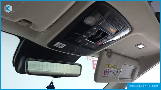 KIA CARNIVAL GASOLINE 9-SEATER GRAVITY