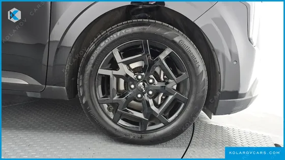 KIA CARNIVAL GASOLINE 9-SEATER GRAVITY