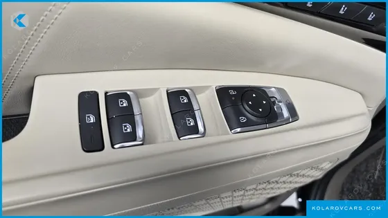 KIA CARNIVAL GASOLINE 9-SEATER GRAVITY