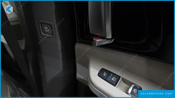 KIA CARNIVAL GASOLINE 9-SEATER GRAVITY