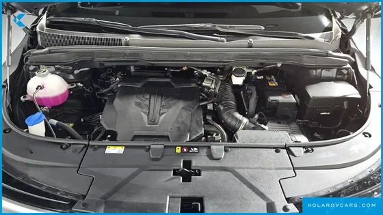 KIA CARNIVAL GASOLINE 9-SEATER NOBLESSE