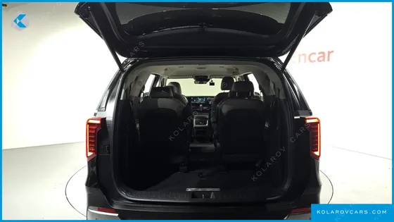 KIA CARNIVAL GASOLINE 9-SEATER NOBLESSE