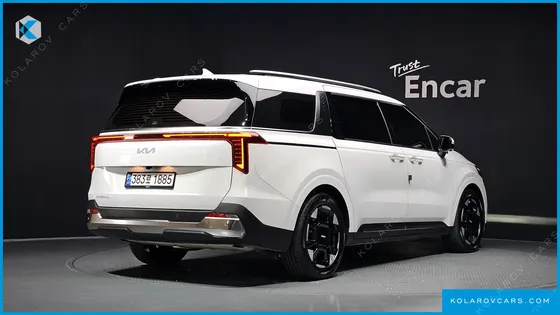 KIA CARNIVAL DIESEL 9-SEATER SIGNATURE