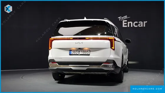 KIA CARNIVAL DIESEL 9-SEATER SIGNATURE