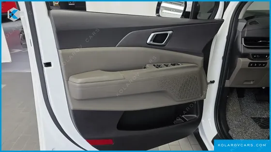 KIA CARNIVAL GASOLINE 9-SEATER NOBLESSE