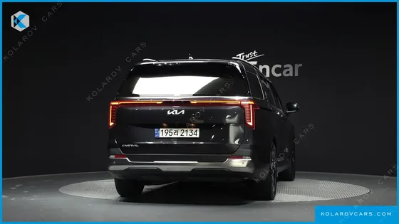 KIA CARNIVAL GASOLINE 7-SEATER SIGNATURE