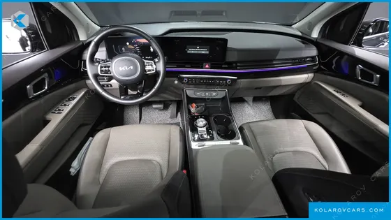 KIA CARNIVAL GASOLINE 7-SEATER SIGNATURE
