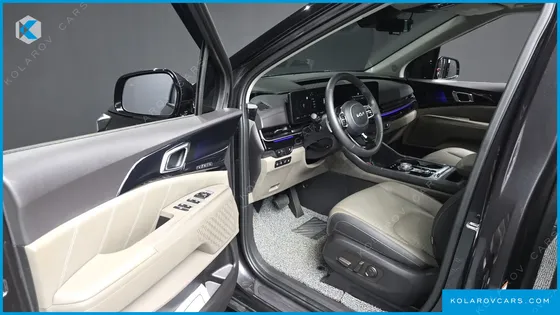 KIA CARNIVAL GASOLINE 7-SEATER SIGNATURE