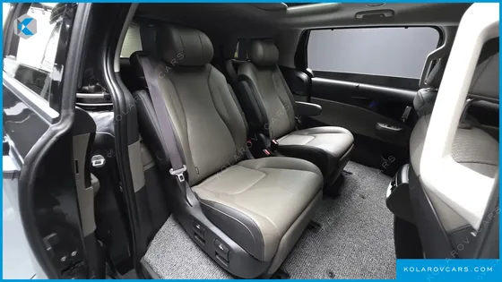 KIA CARNIVAL GASOLINE 7-SEATER SIGNATURE