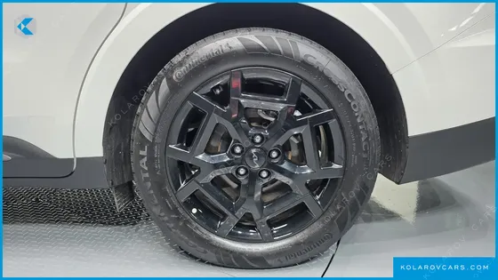 KIA CARNIVAL GASOLINE 7 SEATER X LINE