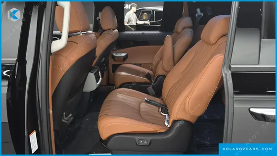 KIA CARNIVAL HEV 9-SEATER HI-LIMOUSINE (SPECIAL VEHICLE)