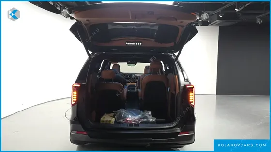 KIA CARNIVAL HEV 9-SEATER HI-LIMOUSINE (SPECIAL VEHICLE)