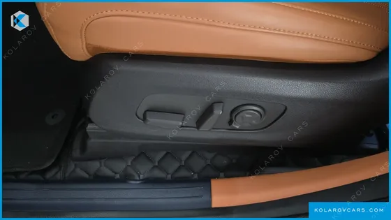 KIA CARNIVAL HEV 9-SEATER HI-LIMOUSINE (SPECIAL VEHICLE)
