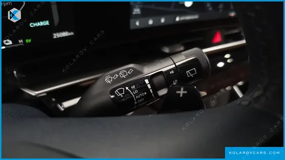 KIA CARNIVAL HEV 9-SEATER HI-LIMOUSINE (SPECIAL VEHICLE)