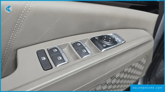 KIA CARNIVAL HEV 9SEATER GRAVITY