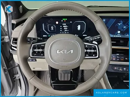KIA CARNIVAL HEV 9-SEATER HI-LIMOUSINE (SPECIAL VEHICLE)