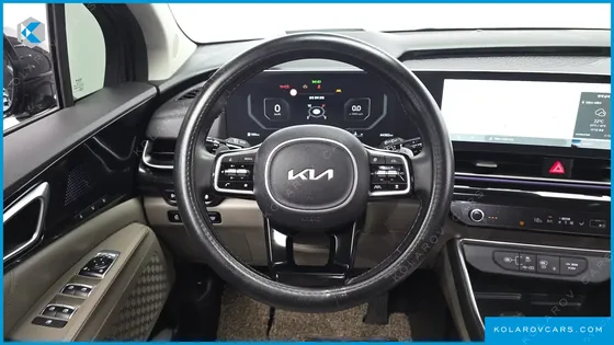 KIA CARNIVAL DIESEL 9-SEATER SIGNATURE