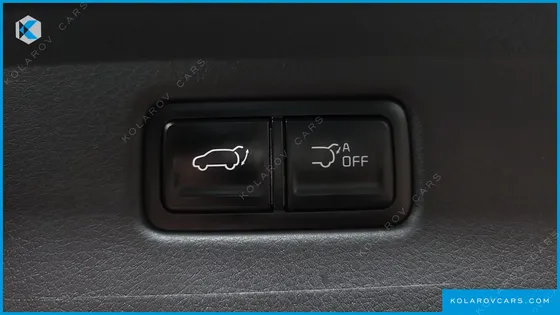 KIA CARNIVAL DIESEL 9-SEATER SIGNATURE