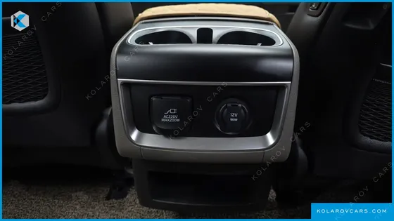KIA CARNIVAL DIESEL 9-SEATER SIGNATURE
