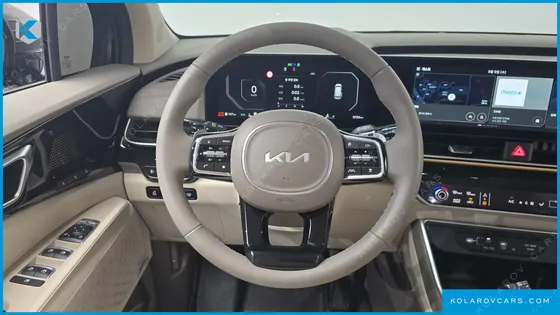 KIA CARNIVAL DIESEL 7-SEATER GRAVITY