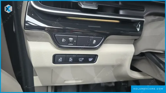 KIA CARNIVAL DIESEL 7-SEATER GRAVITY